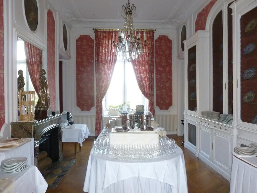 Chateau D'Esclimont Saint-Symphorien-le-Chateau Dış mekan fotoğraf