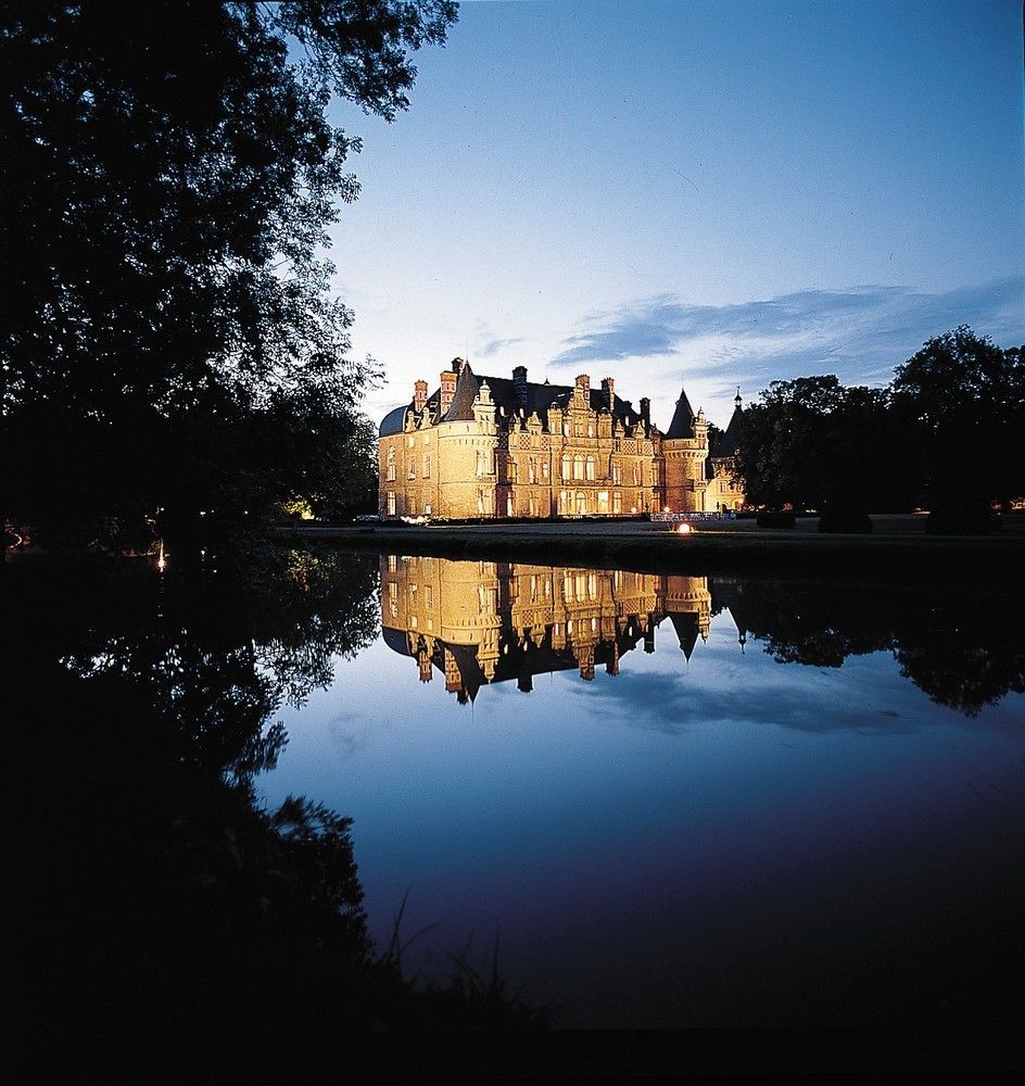 Chateau D'Esclimont Saint-Symphorien-le-Chateau Dış mekan fotoğraf